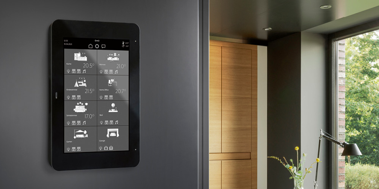 JUNG Smart Panel 8 bei Elektro Kohn in Wertheim