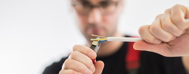 Elektroprüfung bei Elektro Kohn in Wertheim